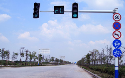 遂宁：今年首批红绿灯增设建设工程已正式筹备