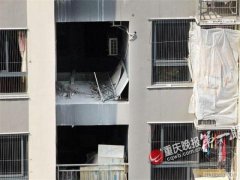 15层高空防震梁跟风违建阁楼存安全隐患 近期将被整改