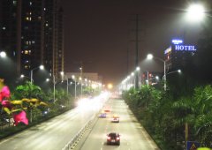 [广西]南宁：万盏路灯“更新换代” 城市更明亮