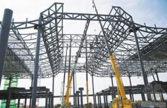 敦煌机场T3航站楼主体钢结构封顶