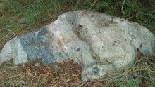 石英岩矿床图片
