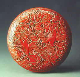 剔红鹭鸶芙蓉纹<font color='red'>圆</font>漆<font color='red'>盖</font><font color='red'>盒</font>